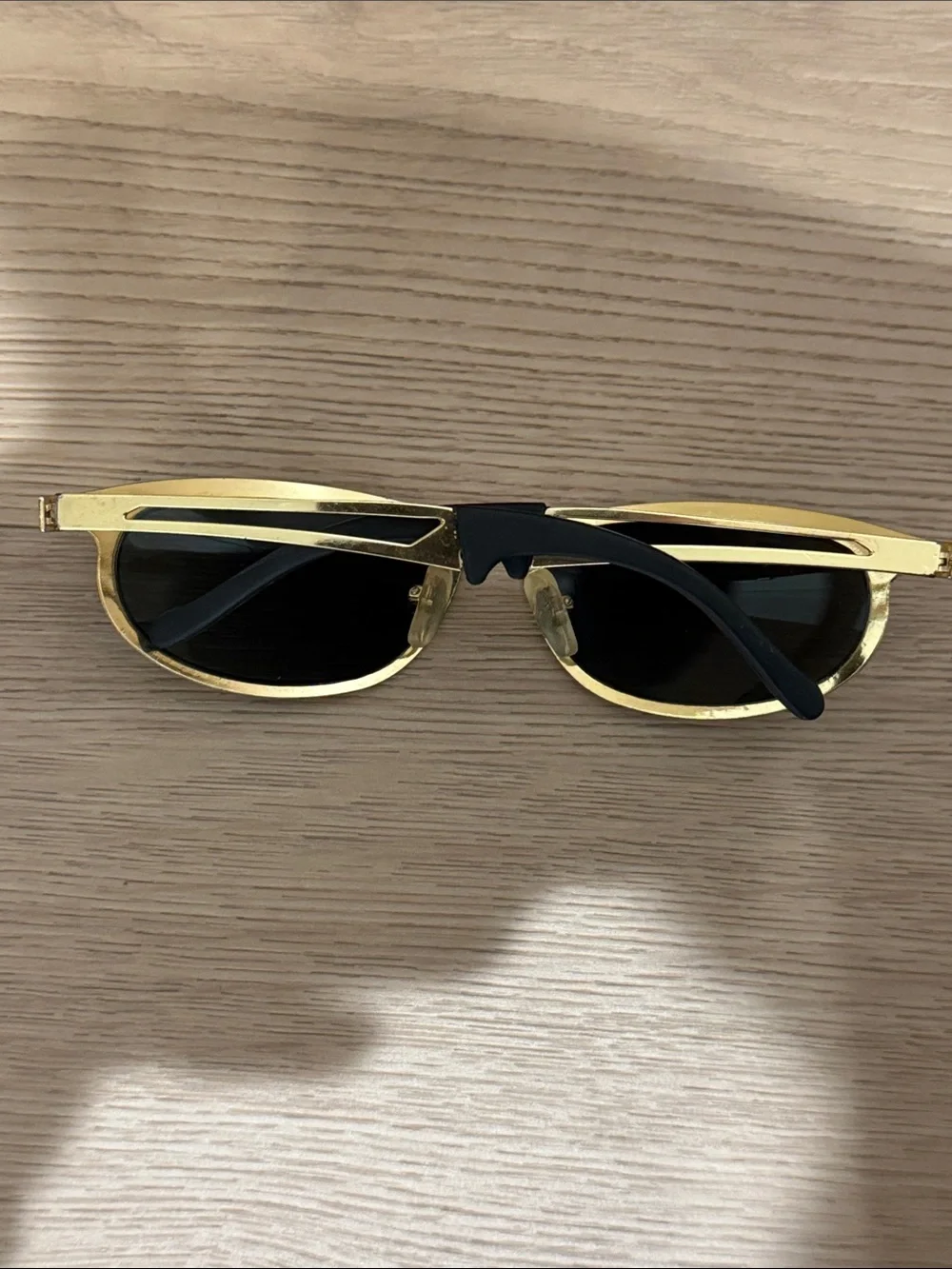 Vintage Armani Gold Frame Polarized Men's Sunglasses - Stylish Protection